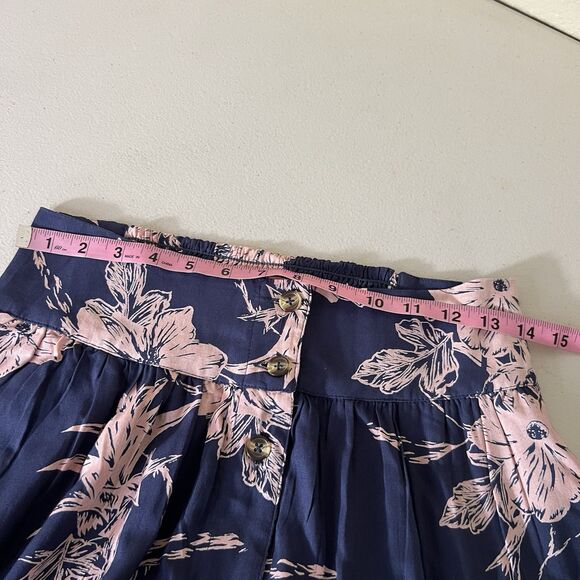 3/$30 Roxy Midi Skirt Womens Medium Mood Indigo Floral Button Front Smocked Back - Picture 4 of 12